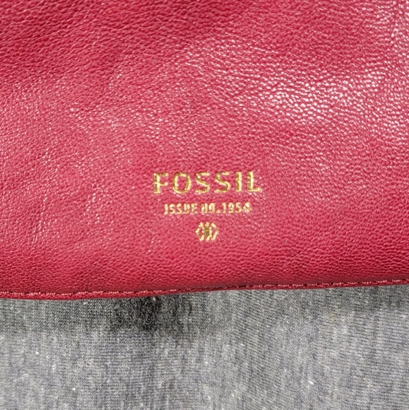 ❤ SOLD 🎆 Fossil Purse 😍 Red - Picture 4 of 14